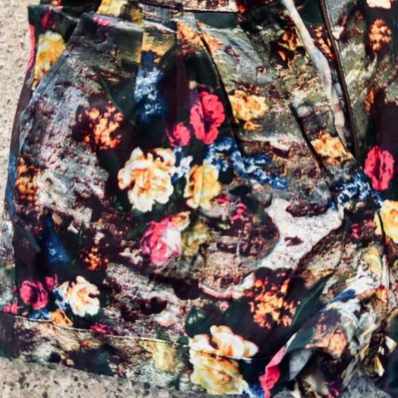 Motel Rocks Women’s Size Small -Floral Dress Shorts - High-Waisted - Picture 5 of 11